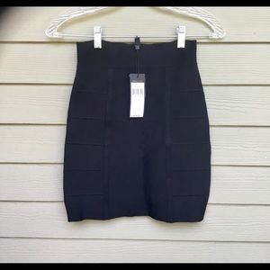 BCBG skirt black NWT